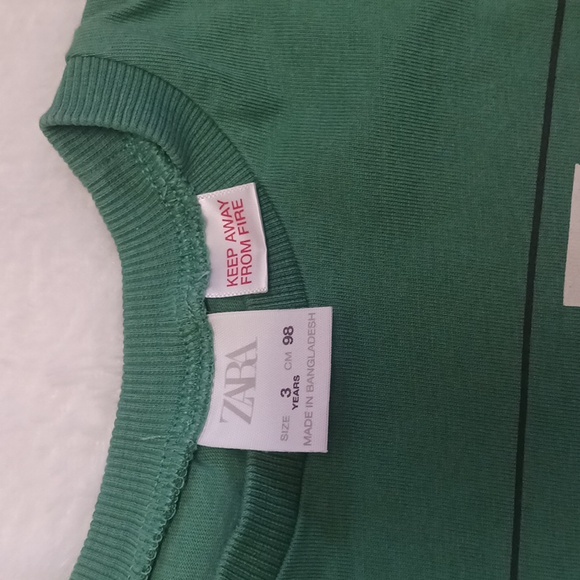 Zara Green Kids T-Shirt with Los Angeles Graphic - Picture 2 of 2